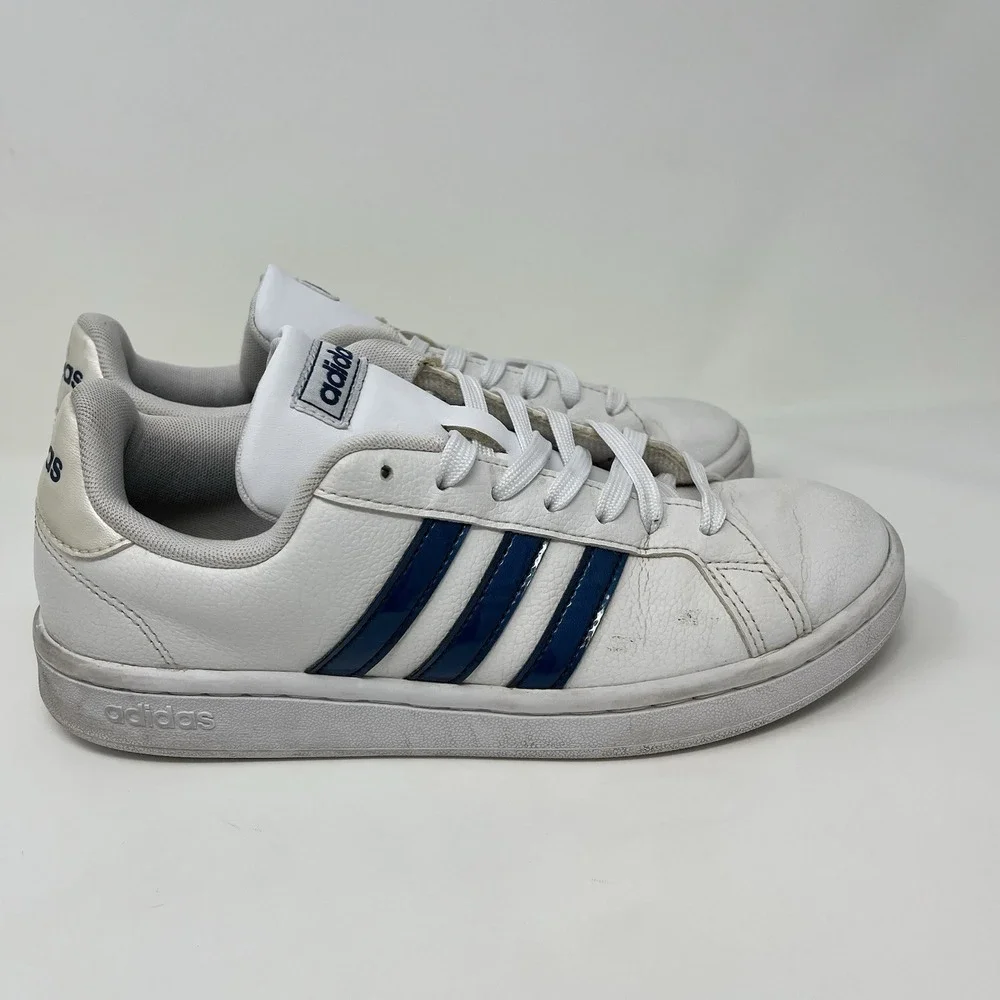 adidas Grand Court Leather Sneakers Womens 6.5 White Navy Blue Cloudfoam G28972
